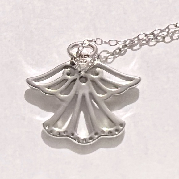 Sterling Silver Cubic Zirconia Angel 18" Pendant Necklace - Picture 6 of 7